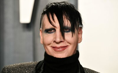 Elítélték Marilyn Mansont, aki munka közben alázott porig egy koncertvideóst