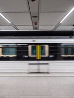 Ez a nap bekerül a történelemkönyvekbe: mától teljes vonalon jár a 3-as metró