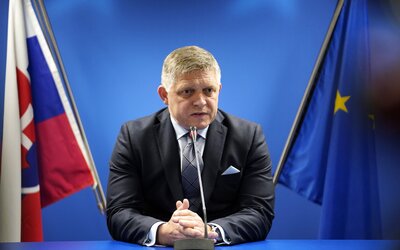 Fegyverrel támadtak Robert Fico szlovák miniszterelnökre