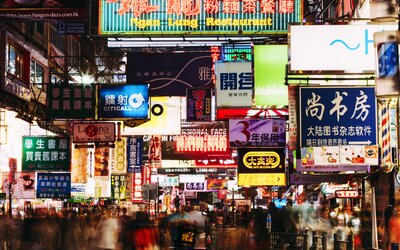 Félmillió ingyen repjegyet oszt szét a turistáknak Hongkong