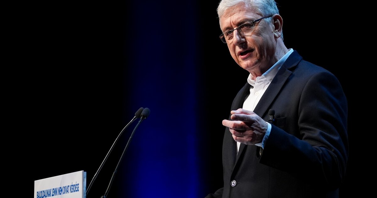 Gyurcsány Ferenc lemond minden posztjáról