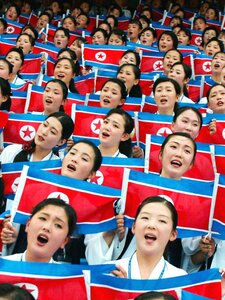 Hatalmas TikTok-sláger lett a legújabb észak-koreai propagandadal, egyes felhasználók szerint 