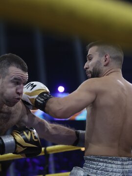 Hiába nyerte meg Molnár Áron a Sztárboxot, Istenes Bence indul helyette a nemzetközi bokszverseny celebkategóriájában