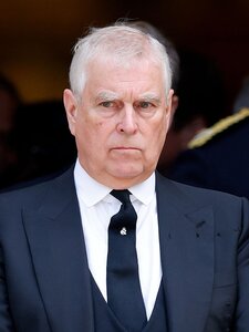 III. Károly megfosztja az öccsét, András herceget a hercegi címétől