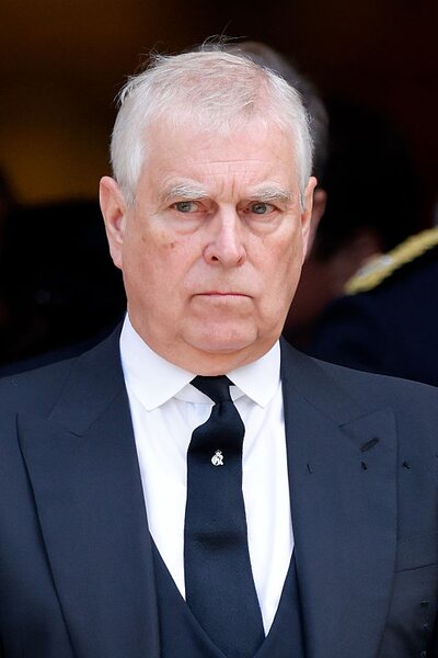 III. Károly megfosztja az öccsét, András herceget a hercegi címétől