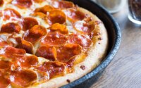 Így néz ki a világ legnagyobb pizzája – Új rekordot állított fel a Pizza Hut