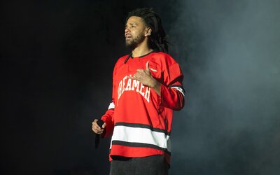 J. Cole máris Kendrick Lamar bocsánatáért esedezik, miután leoltotta egy pár napja megjelent számában