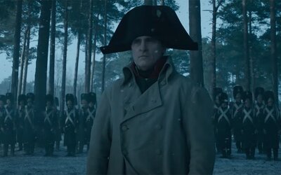Joaquin Phoenixszel jön a Napóleonról szóló film – mutatjuk az első előzetest