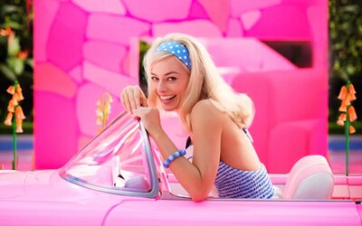Jövő héttől már a saját kanapédon nézheted a Barbie-filmet