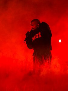 Kínában debütált Kanye West új száma, ahol egy érkező albumot is bejelentett 