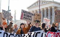 Már egy kisvárosnyi magyar diák jár iskolába Ausztriában, és ez a szám csak nőni fog