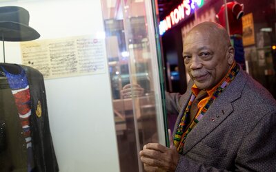 Meghalt Quincy Jones, minden idők egyik legnagyobb hatású könnyűzenei producere