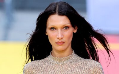 Megvált ikonikus sötétbarna hajkoronájától Bella Hadid
