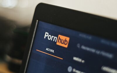 Miért lenne érdemes leszokni a pornóról, ami mindenkit csak elbizonytalanít és összezavar? 