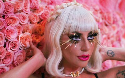 Motherből Grandma Monster: Lady Gaga boomerben tolta boomerang helyett