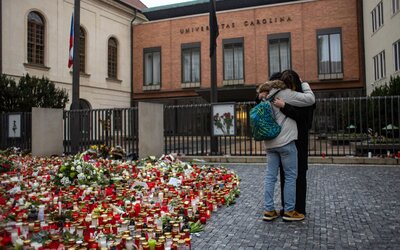 Múminszakértő, önkéntes tűzoltó, sajtómunkás és sportoló is volt a prágai lövöldözés áldozatai között