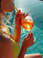 Olcsó olasz kocsmáktól az előkelő bárokig: így lett az Aperol Spritz 100 év alatt mindenki kedvenc itala