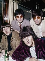 Oscar-díjas rendező készít különálló filmeket a Beatles tagjairól