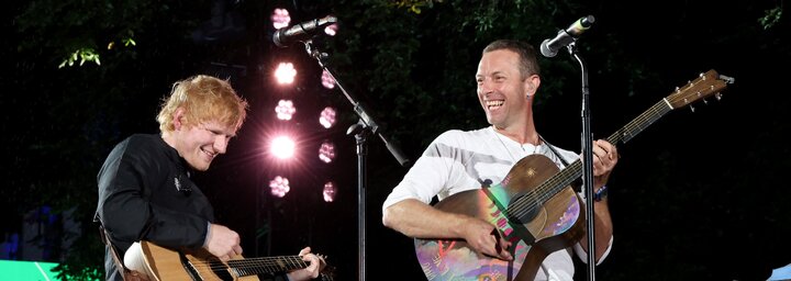 Rendőrök küldték el Ed Sheerant, aki Indiában utcazenélt