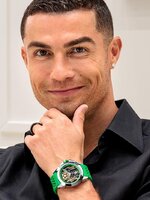 Ronaldo-rajongók, mostantól a csuklótokon is visszaköszönhet CR7 arcképe
