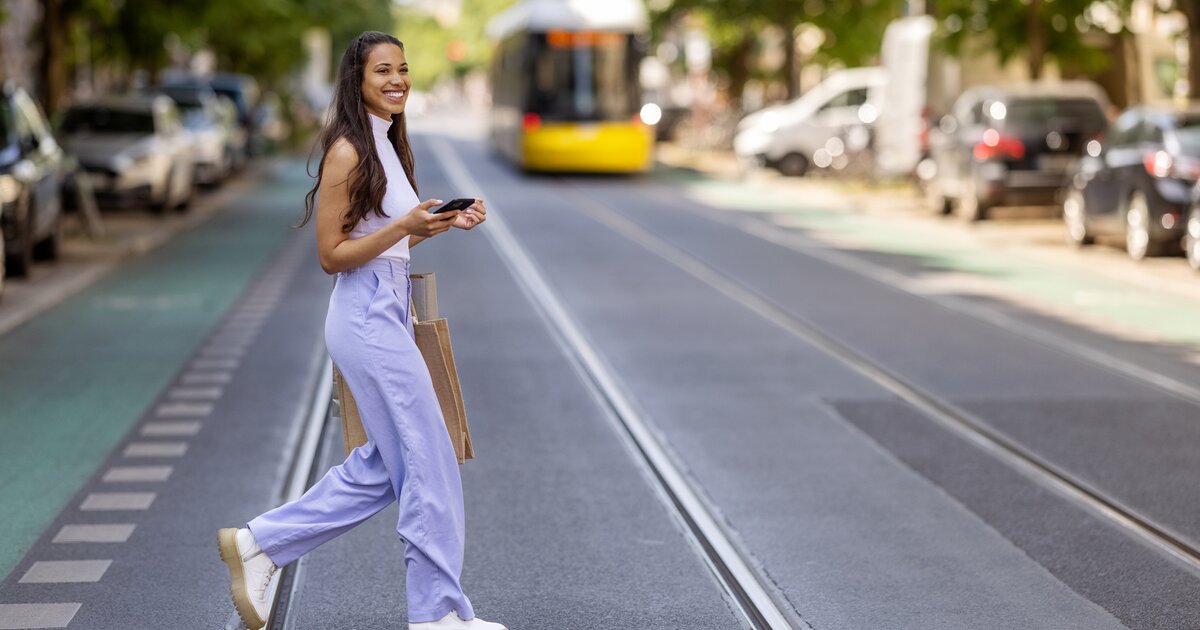 Sebességkorlátozást vezetnek be a gyalogosok számára a szomszédunkban