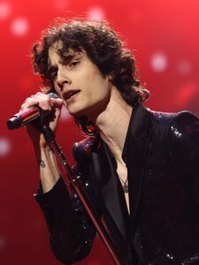 Sombr könnyen lehet a rockzene újgenerációs tehetsége, vagy maradhat a TikTok-sztár, aki fülbemászó liftzenét csinál