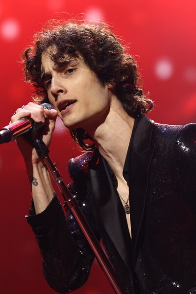 Sombr könnyen lehet a rockzene újgenerációs tehetsége, vagy maradhat a TikTok-sztár, aki fülbemászó liftzenét csinál