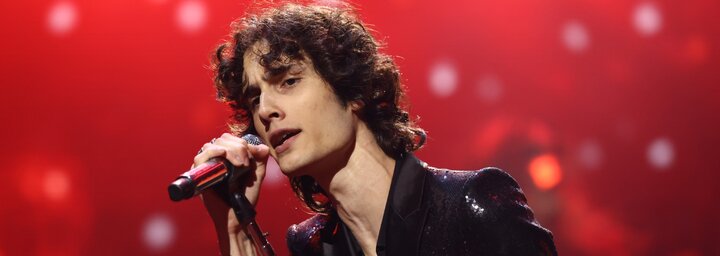 Sombr könnyen lehet a rockzene újgenerációs tehetsége, vagy maradhat a TikTok-sztár, aki fülbemászó liftzenét csinál