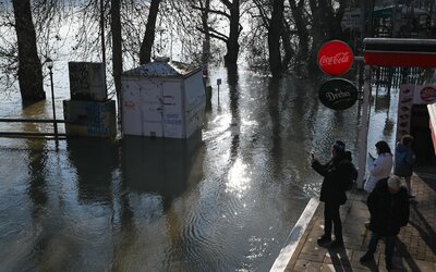 Szerdán tetőzött a Duna Budapesten, közben Varga Viktor házát is elöntötte a folyó