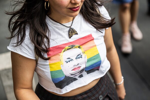 És végül: „Védem a homoszexuális fickók jogait” – mikor mondta ezt Orbán?