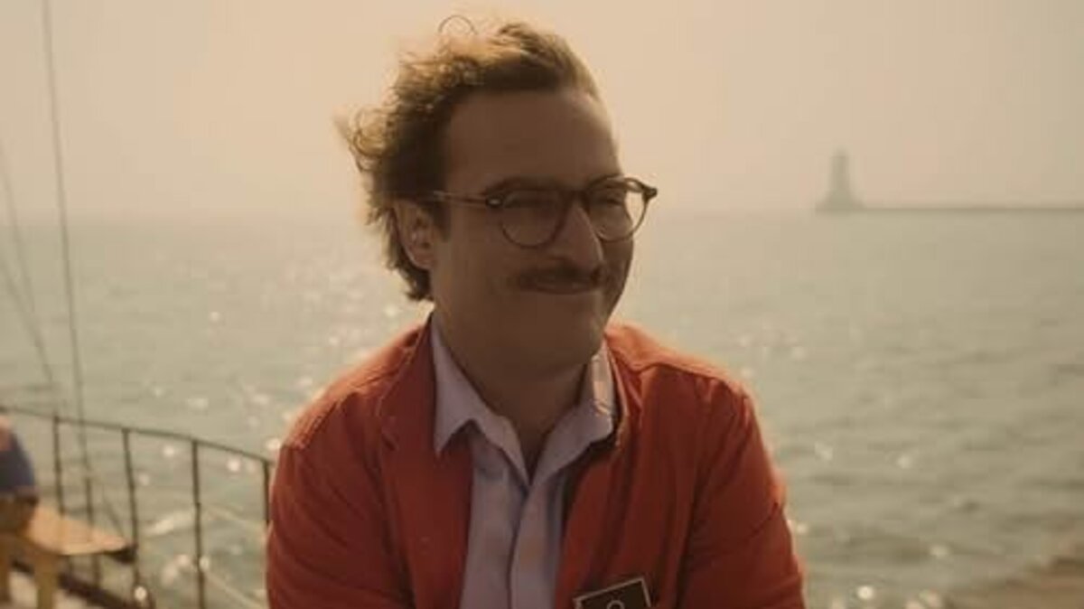 Spike Jonze "A nő" (Her) című filmje finoman reflektál ezekre a kérdésekre