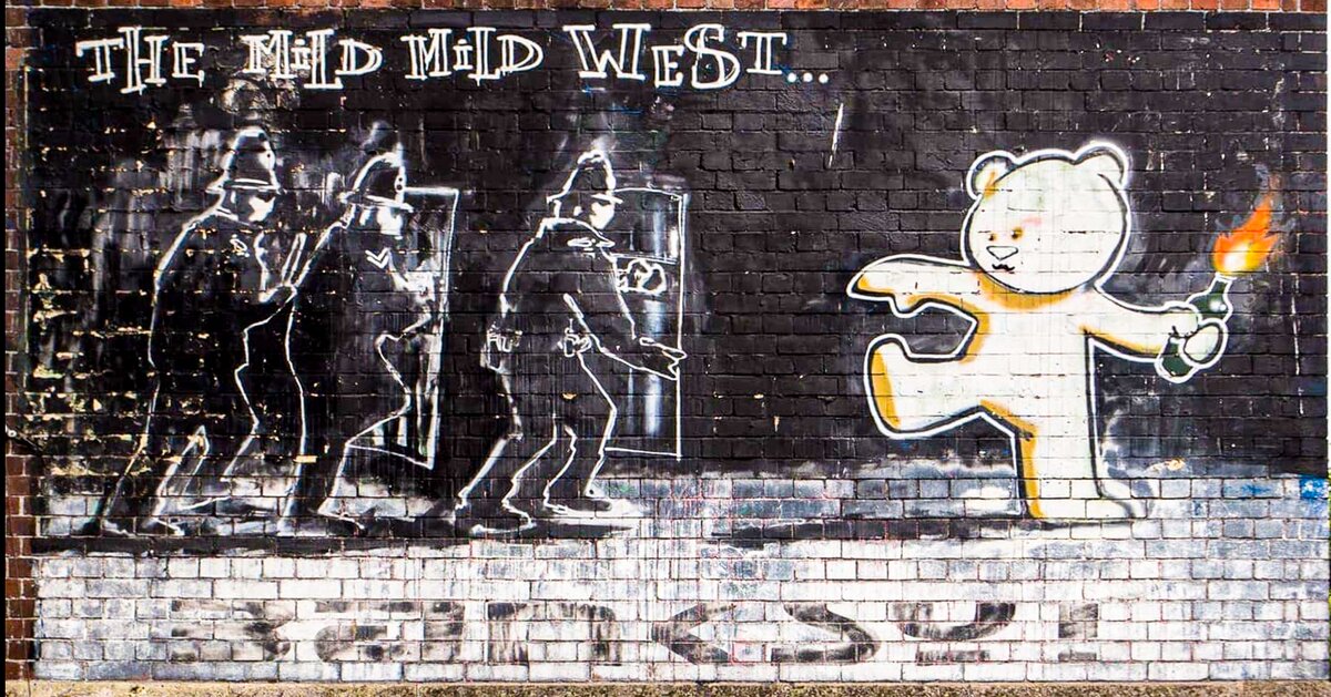 Banksy The Mild Mild West című alkotása.