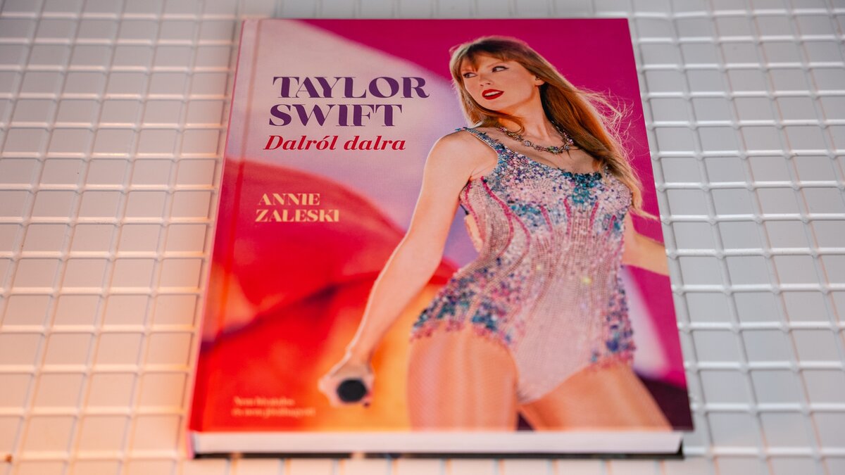 taylor swift irodalom konyv karacsony