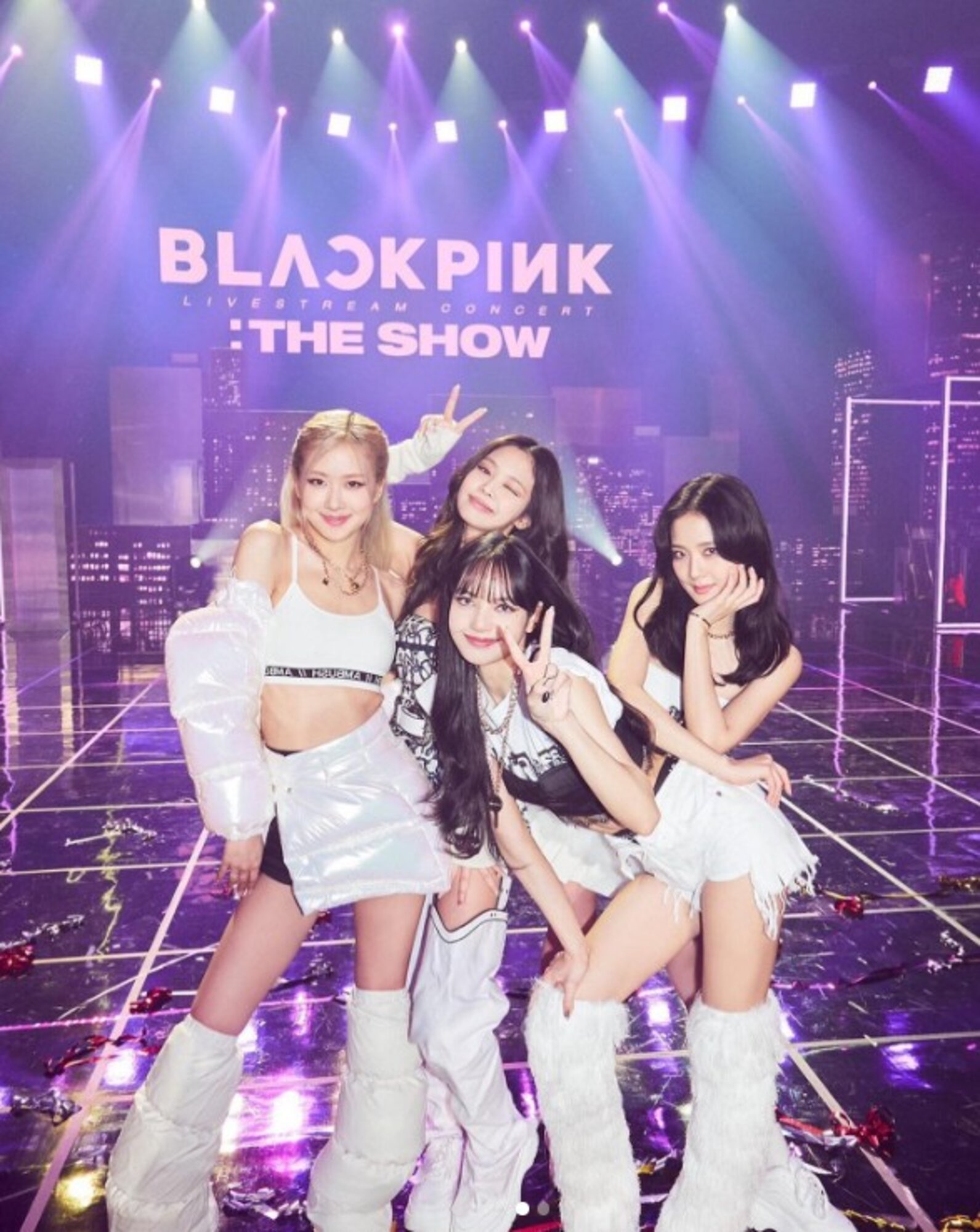 A Blackpink K-pop lánybanda tagjai: Jennie Kim, Jisoo, Rosé, Lisa.