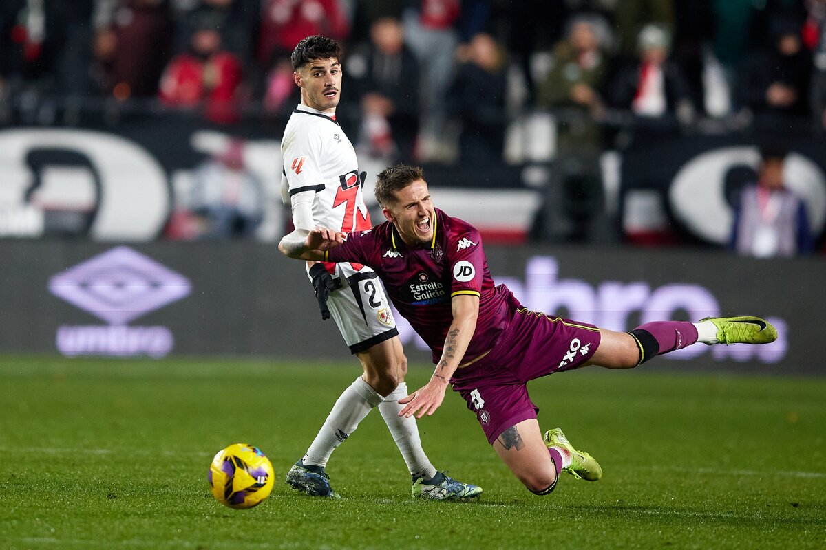 Nikitscher Tamás és Oscar Valentin párharca a Valladolid-Vallecano meccsen