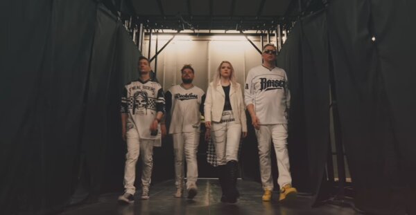 És végül: válassz egy Sugarloaf-albumot is, amit azután készítettek, hogy az énekesnő 2017-ben lecserélte Nkuya Soniát a bandában!