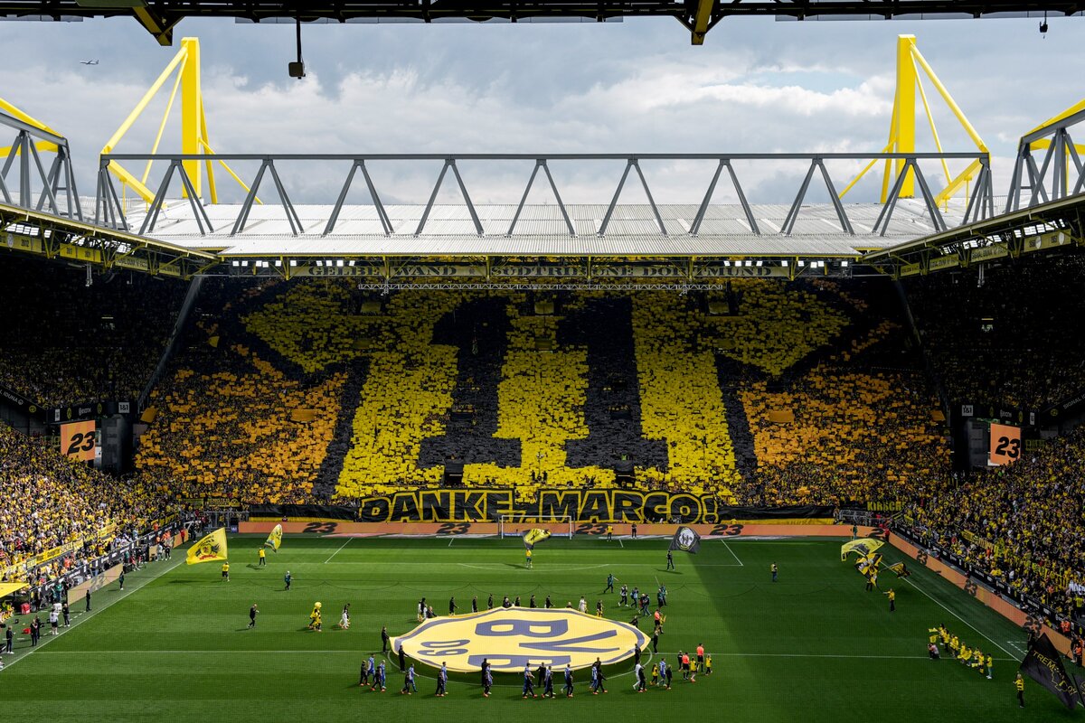 Signal Iduna Park / Westfalenstadion – Dortmund