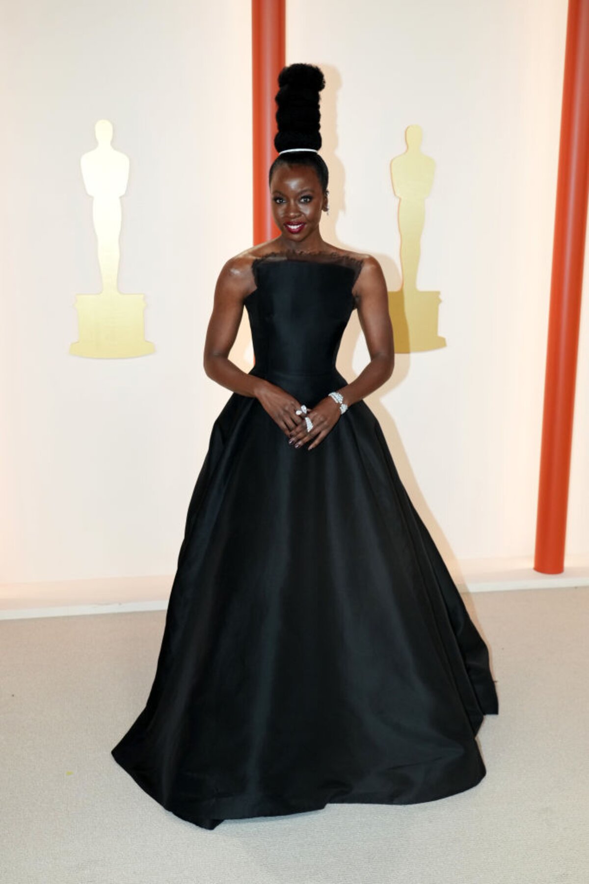 Danai Gurira Jason Wu ruhakölteményében állt kamerák elé.