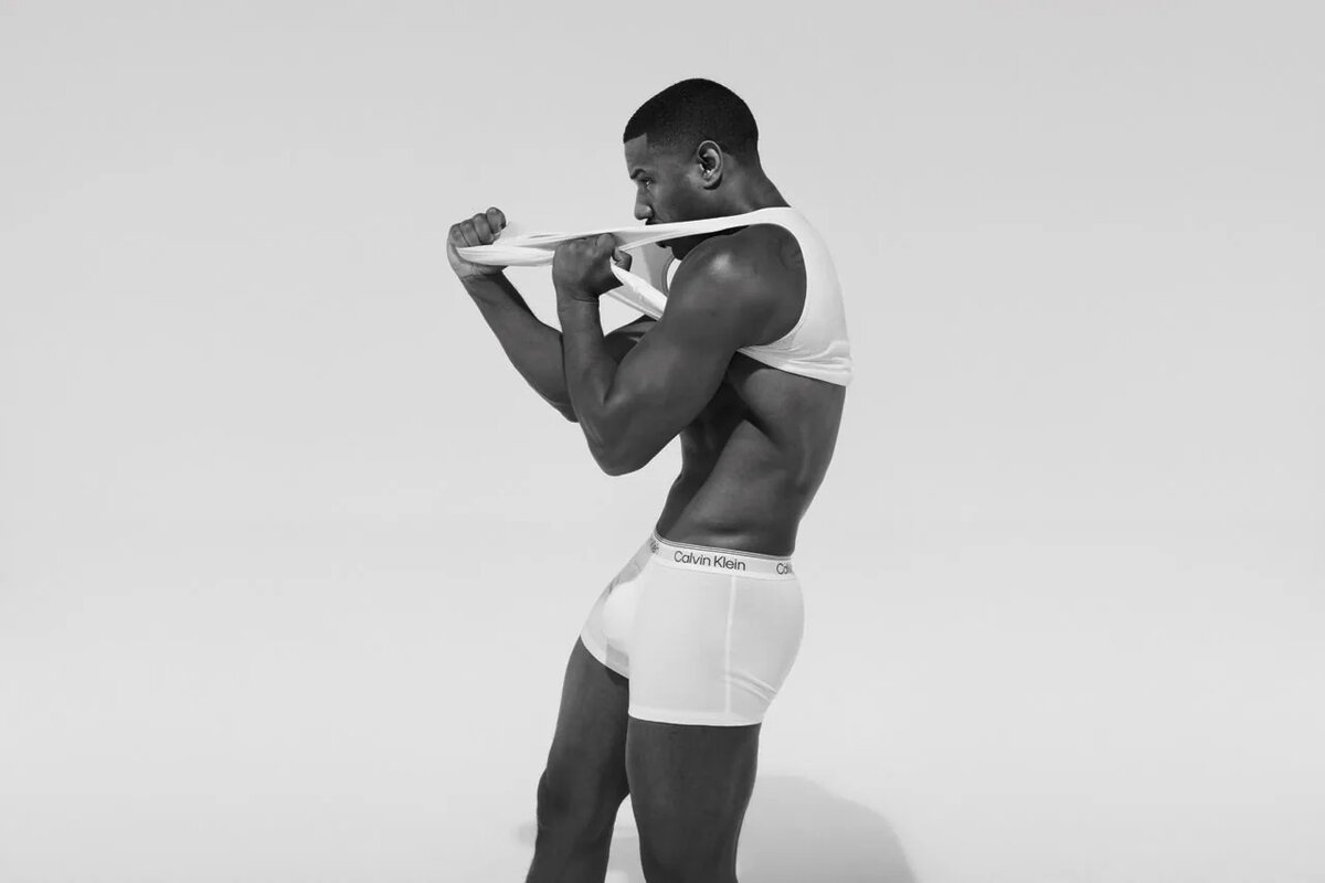 Michael B. Jordan a Calvin Klein bokszereiben