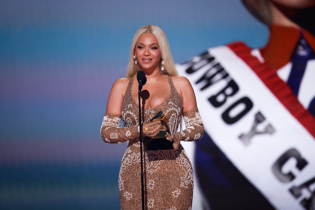 LOS ANGELES - FEBRUÁR 2: Beyoncé a 67. Grammy-díjátadón, amelyet élőben közvetít a Crypto.com Arénából a kaliforniai Los Angelesben, február 2-án, vasárnap (20:00-11:30, élőben ET/5:00-20:30, élőben PT) a CBS televíziós csatorna, és élőben és igény szerint a Paramount+.* oldalon (Photo by).