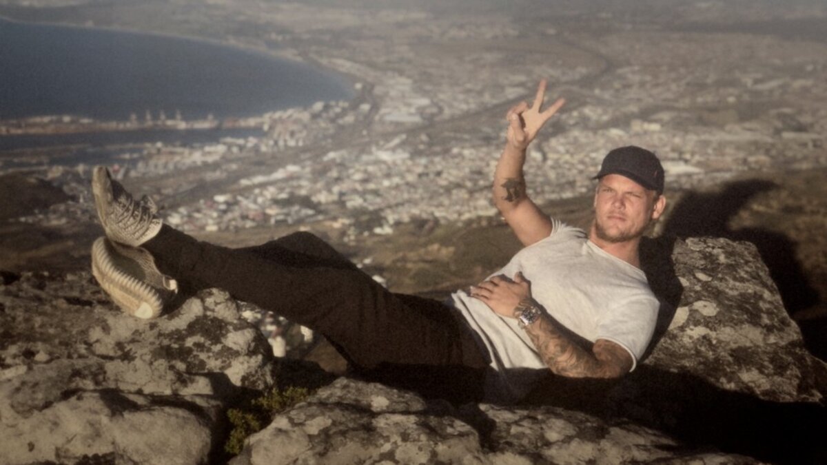 Képkocka az "Avicii – I'm Tim" című filmből