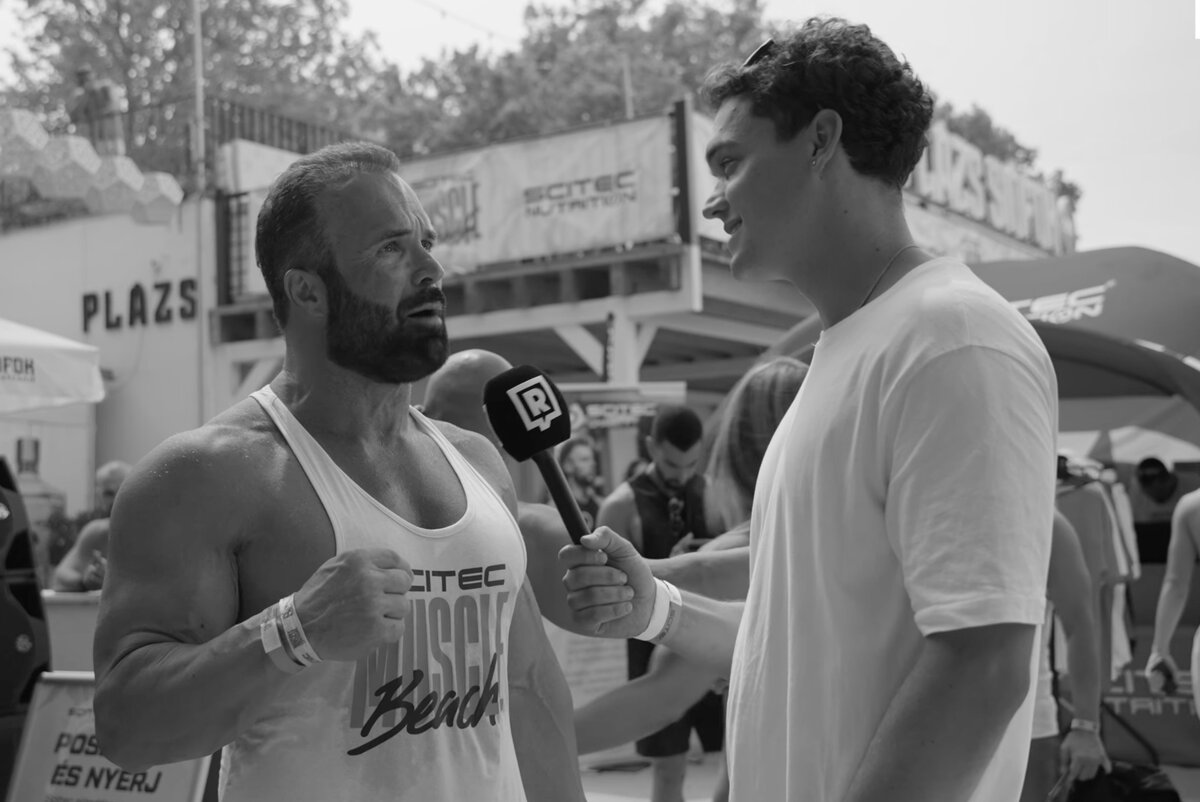 Kathi Béla a Refreshernek adott interjút a Muscle Beachen