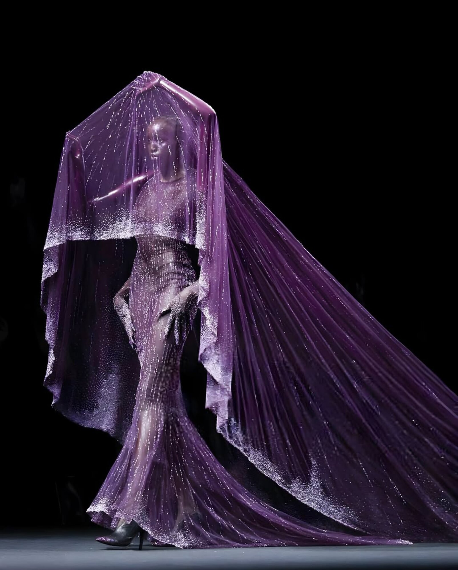 Robert Wun új haute couture kollekciója.