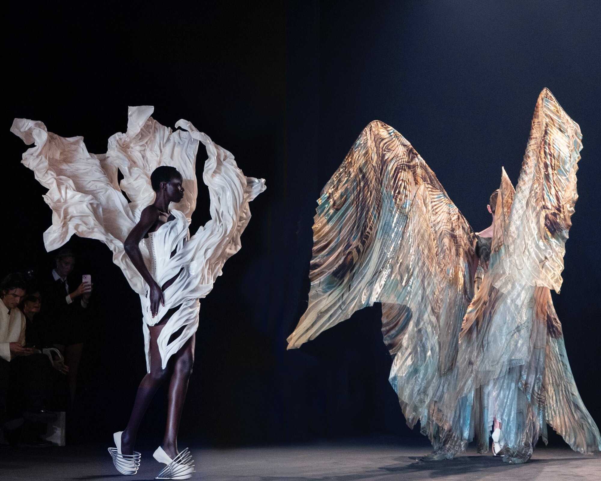 Az Iris van Herpen 2025-ös haute couture kollekciójának darabjai.