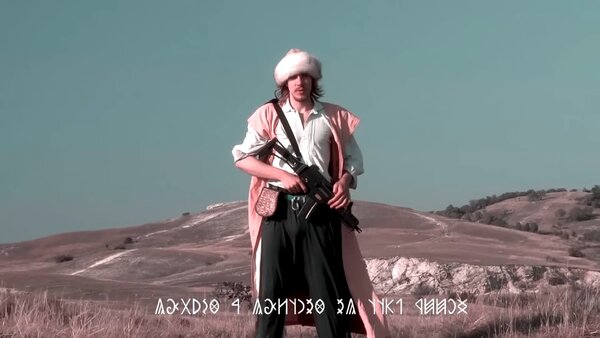 A magyar nép története egy olyan köntösben, amit eddig nem ismertünk. Hogy hívják ezt a nemzeti érzelmű előadót?