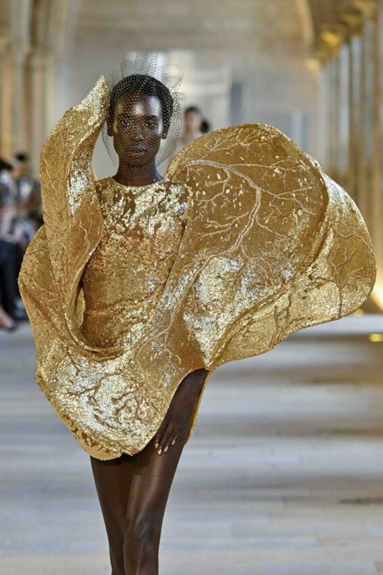 Raul Mishra új haute couture kollekciója.