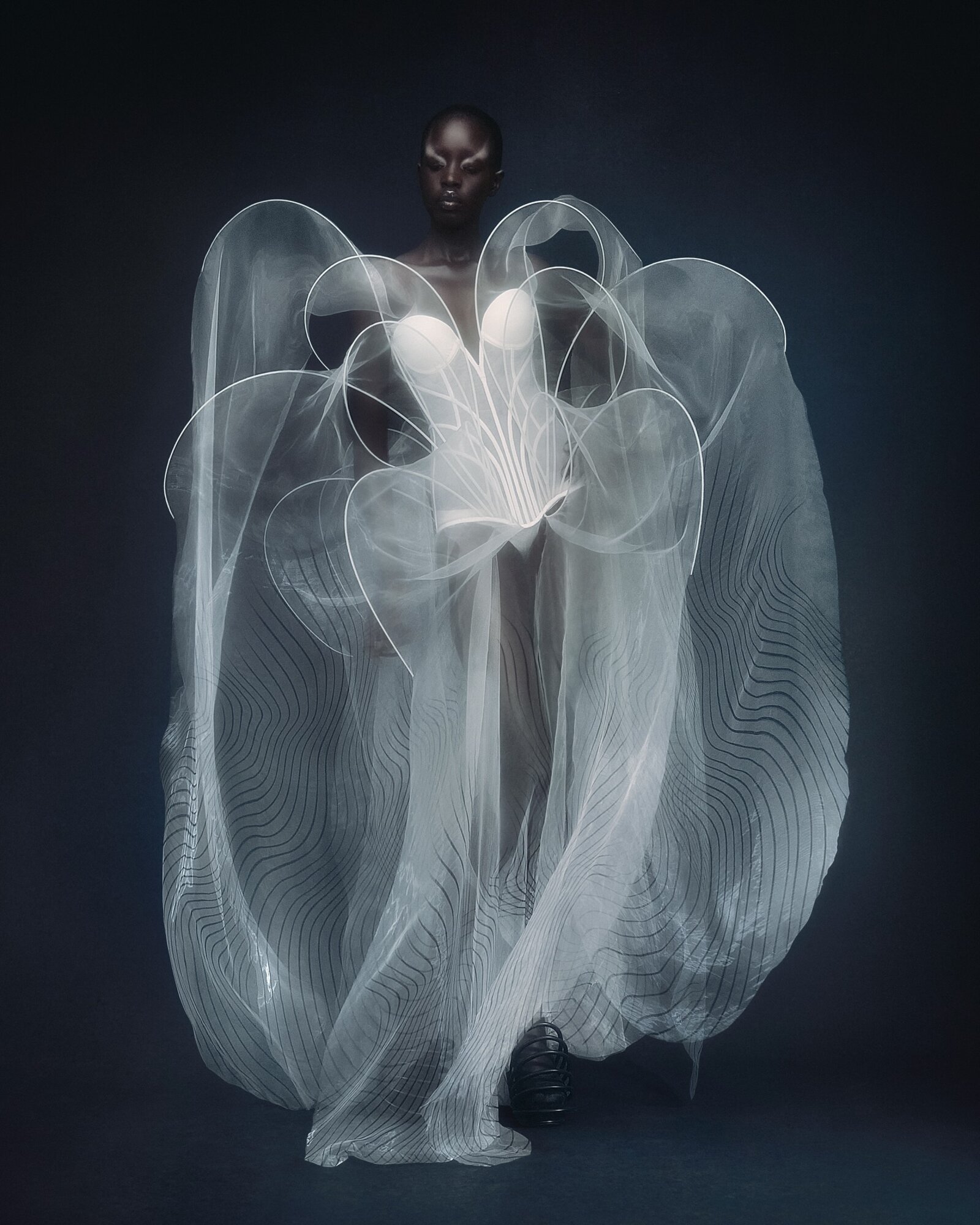 Az Iris van Herpen 2025-ös haute couture kollekciójának darabjai.