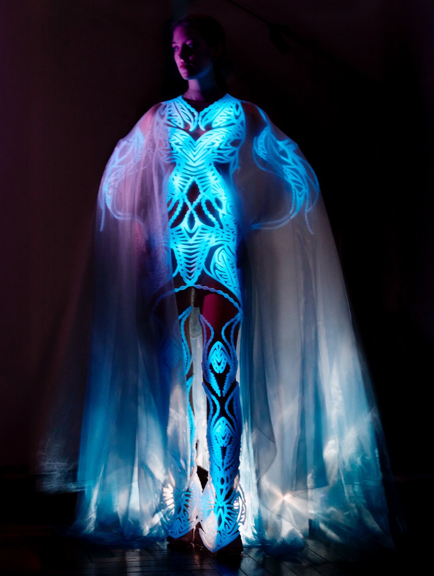 Az Iris van Herpen 2025-ös haute couture kollekciójának darabjai.